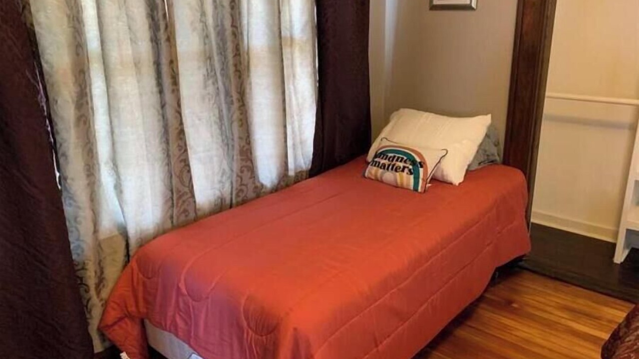Photo of Bedroom in Cushing
