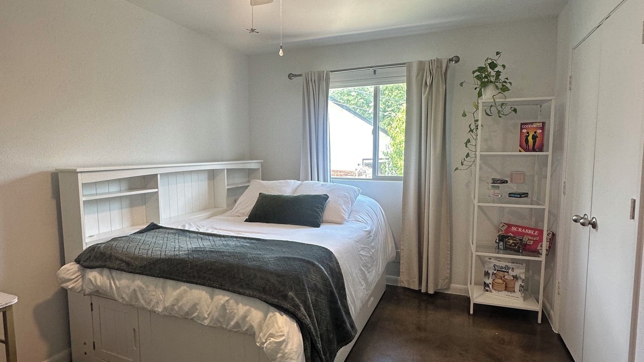 Photo of Bedroom in Parker Lane