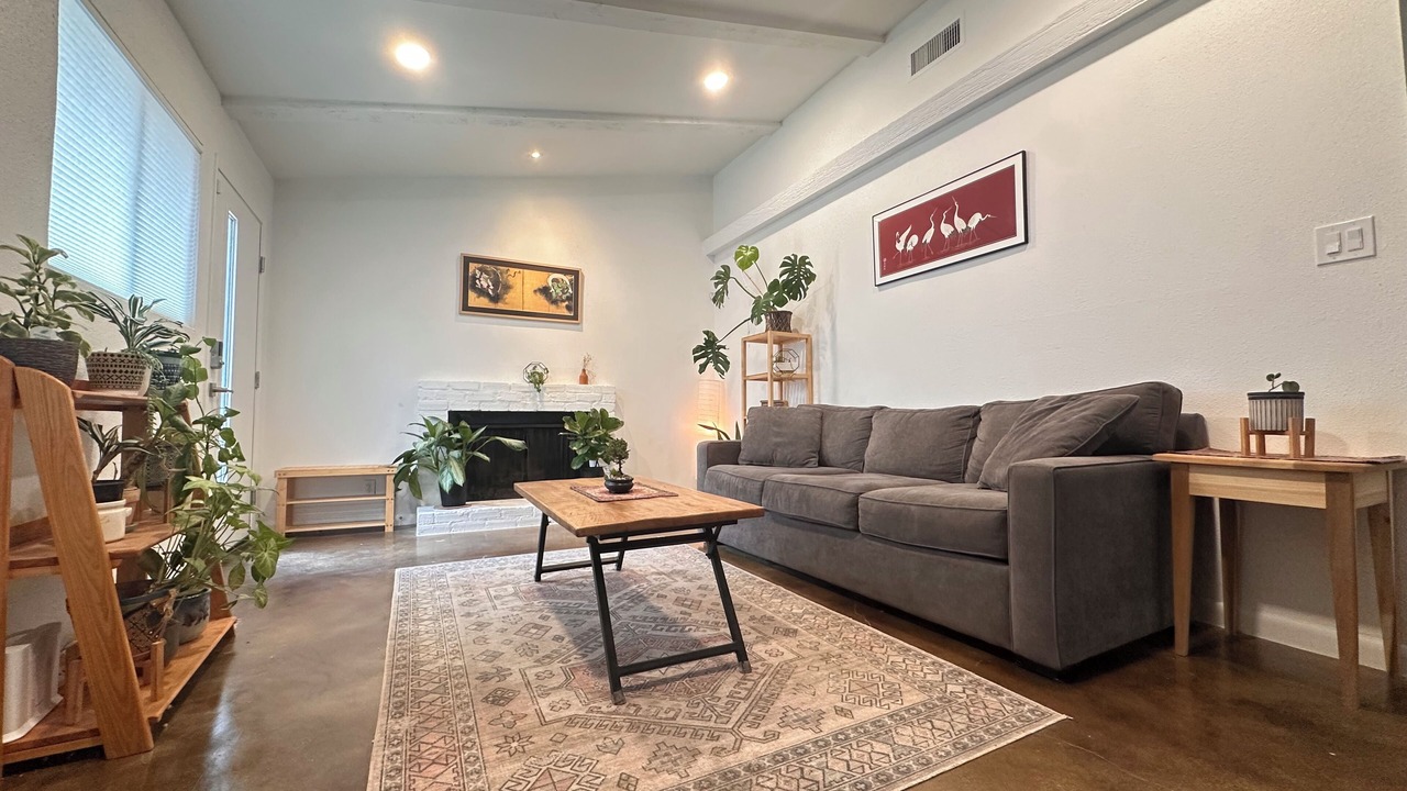 Photo of Livingroom in Parker Lane