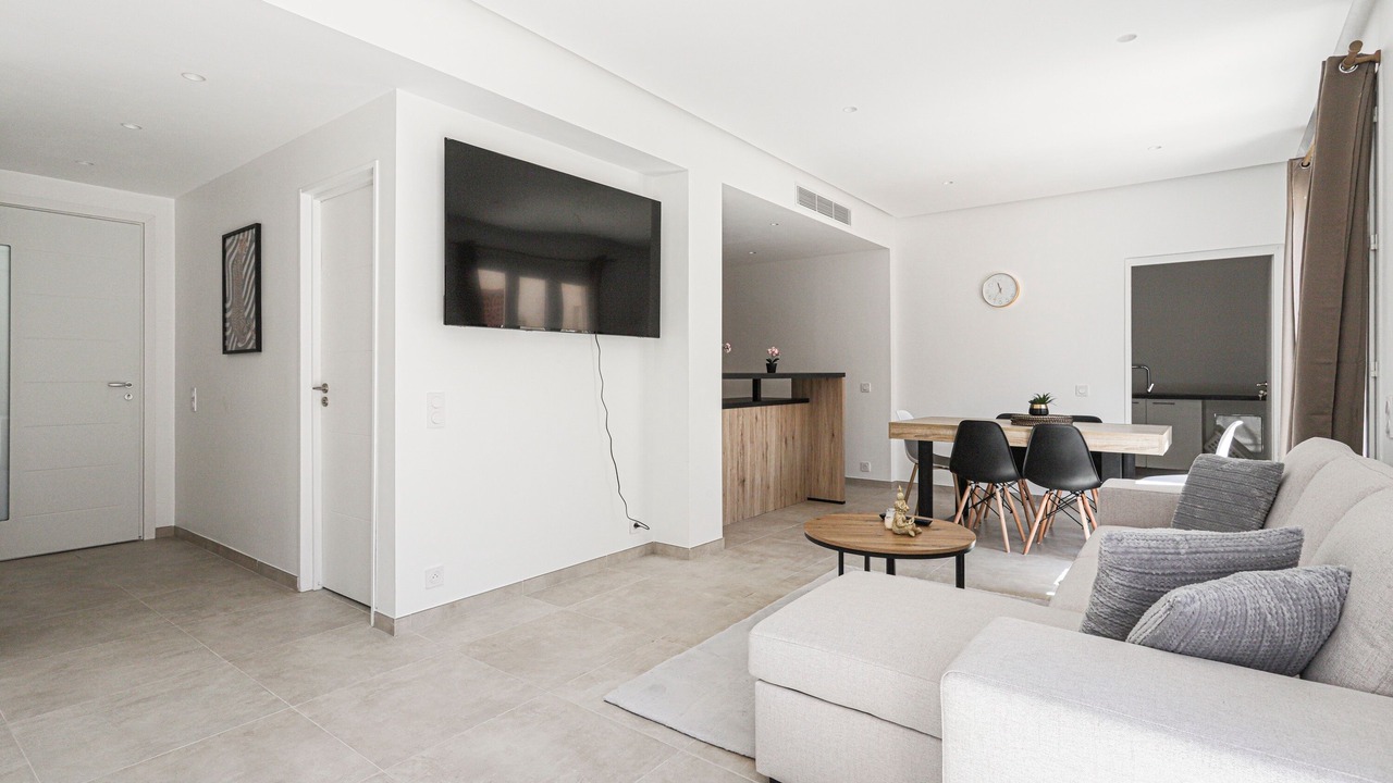 Photo of Others in La Californie