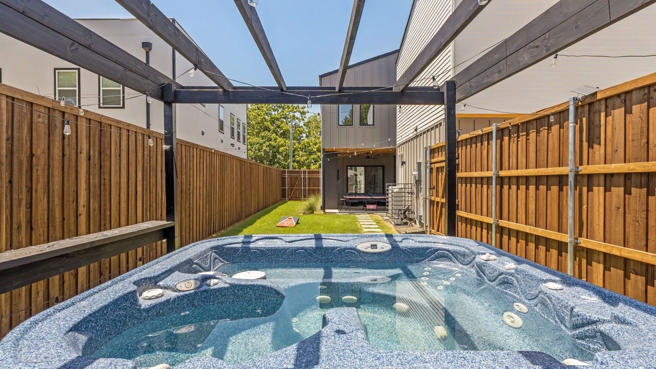 Photo of Outdoor in West Dallas