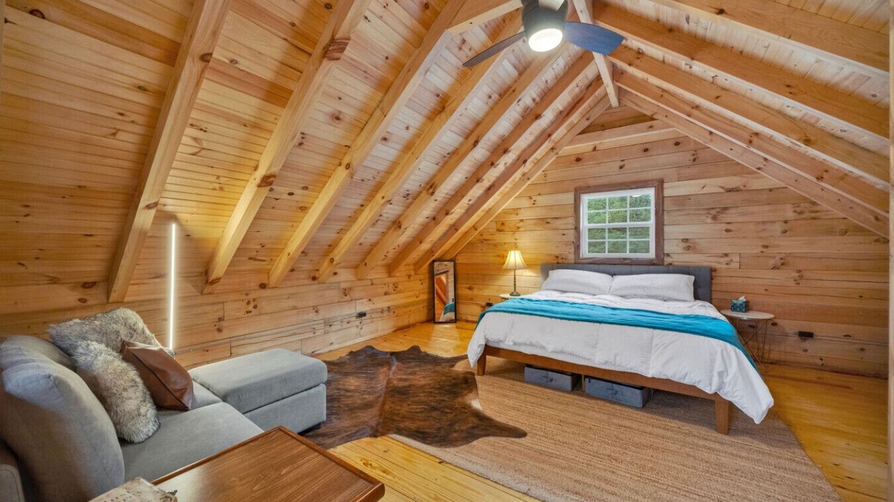 Photo of Bedroom in Jamestown