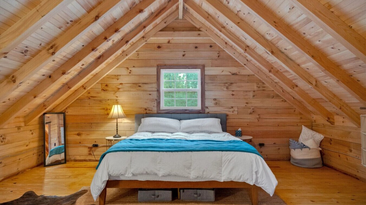 Photo of Bedroom in Jamestown