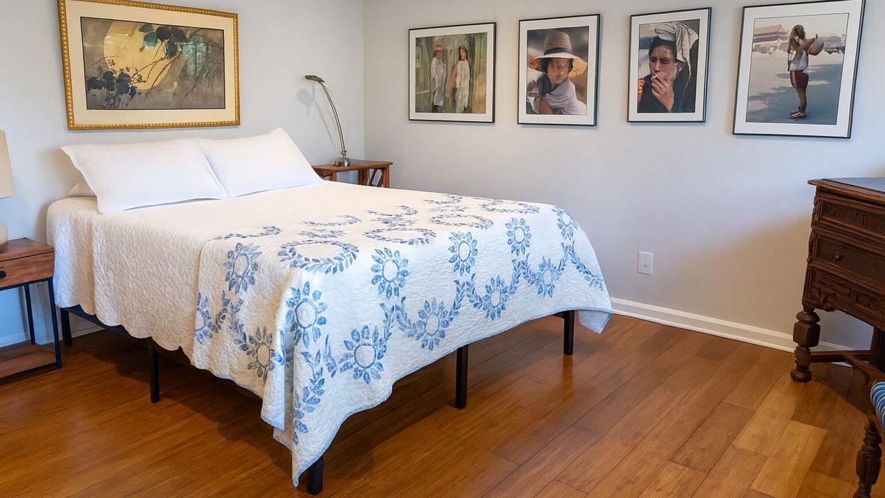 Photo of Bedroom in Newtown