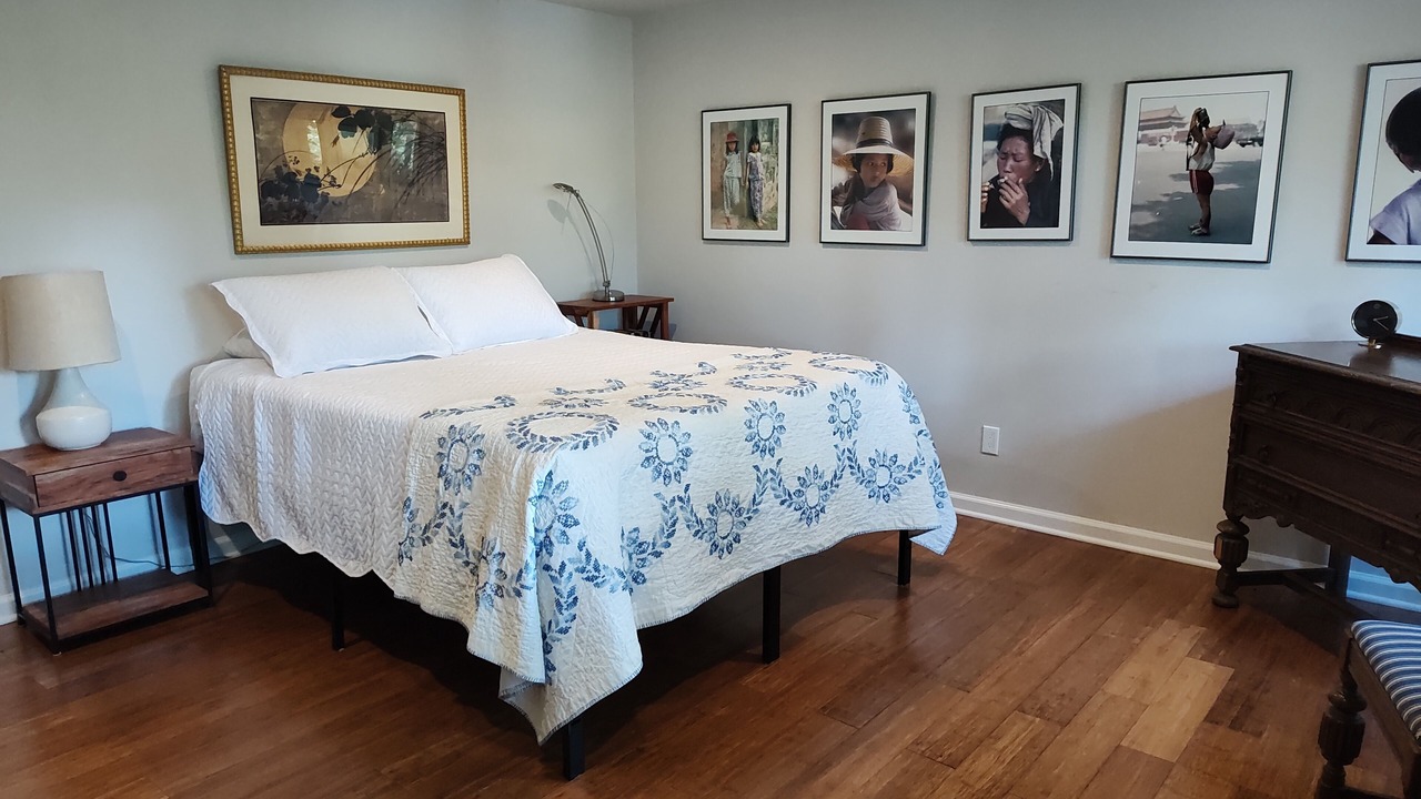 Photo of Bedroom in Newtown