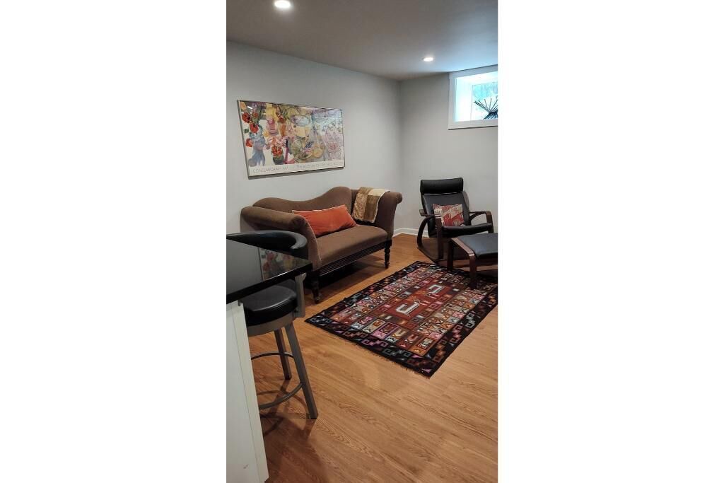 Photo of Livingroom in Newtown