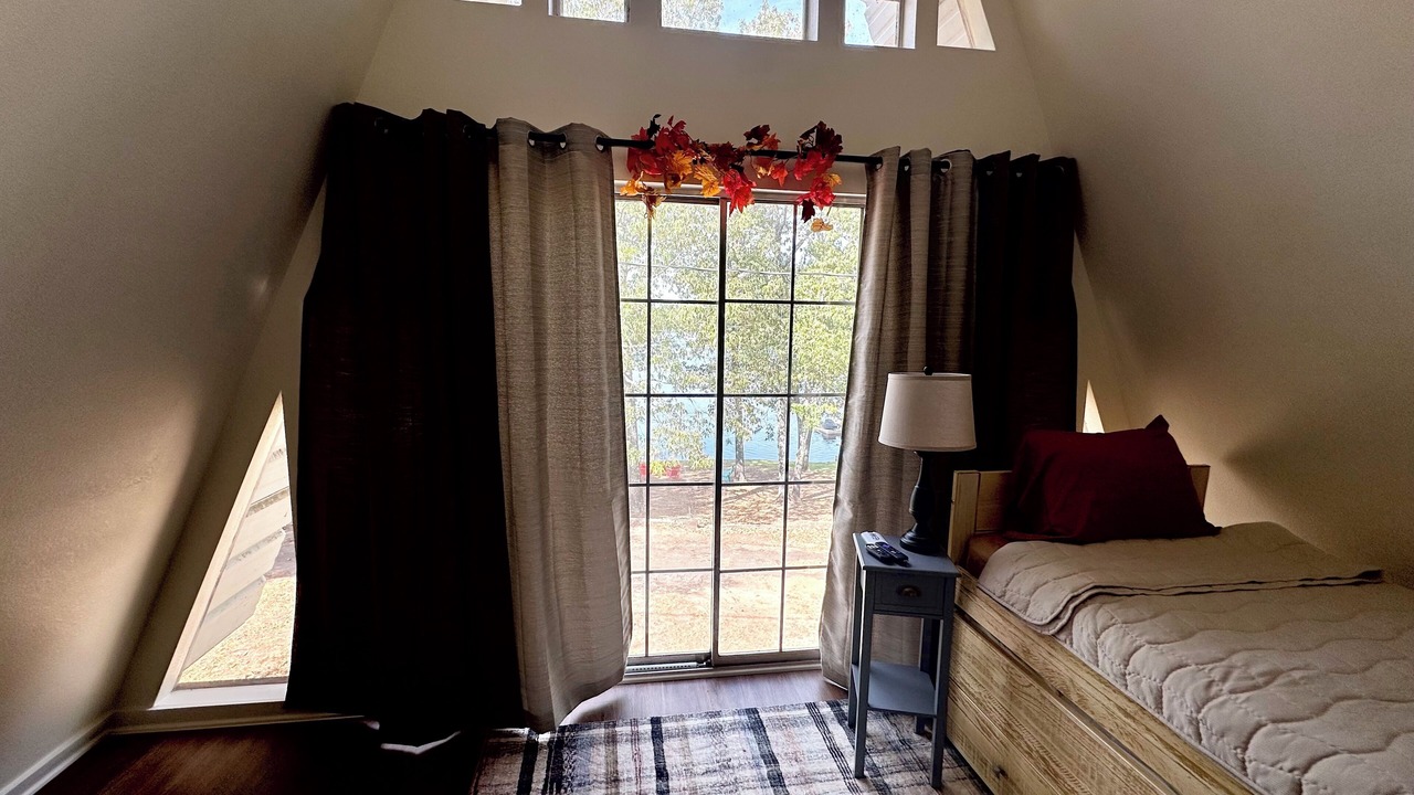 Photo of Bedroom in Hawkins