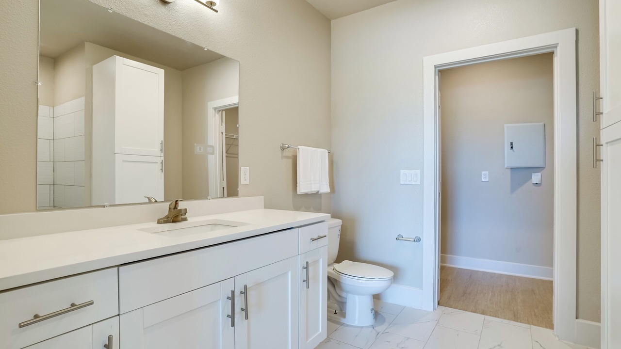 Photo of Bathroom in Crowley