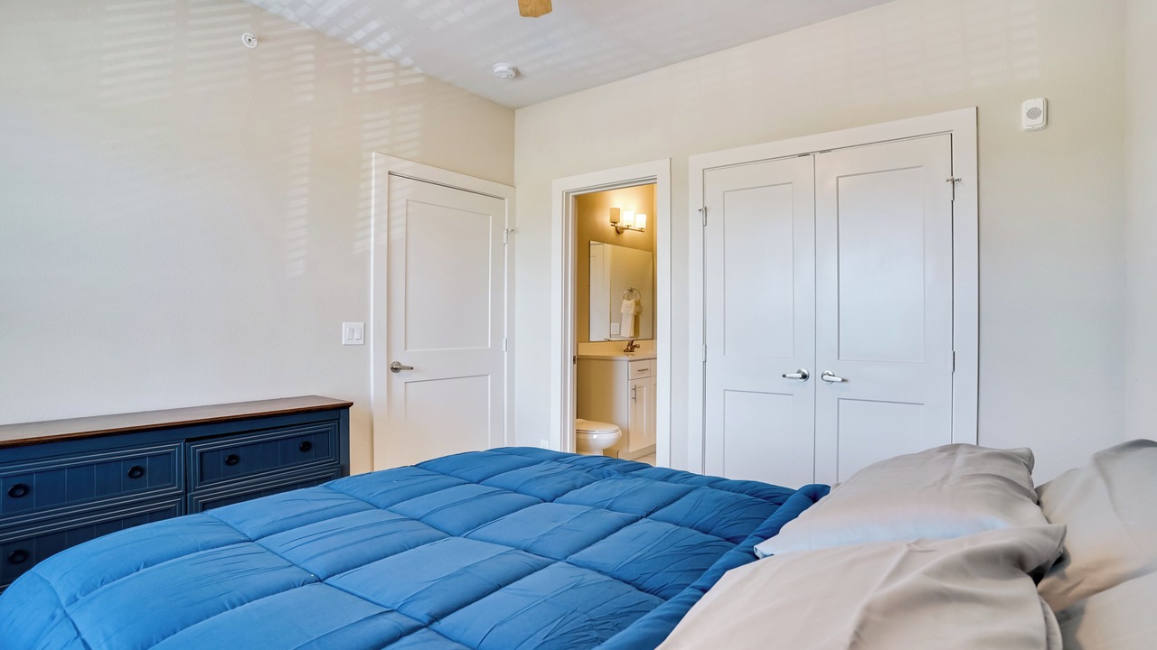 Photo of Bedroom in Crowley