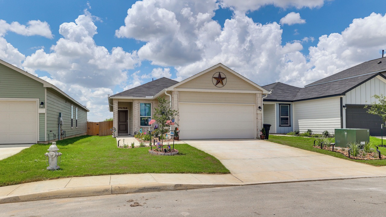 Photo of Outdoor in Elmendorf