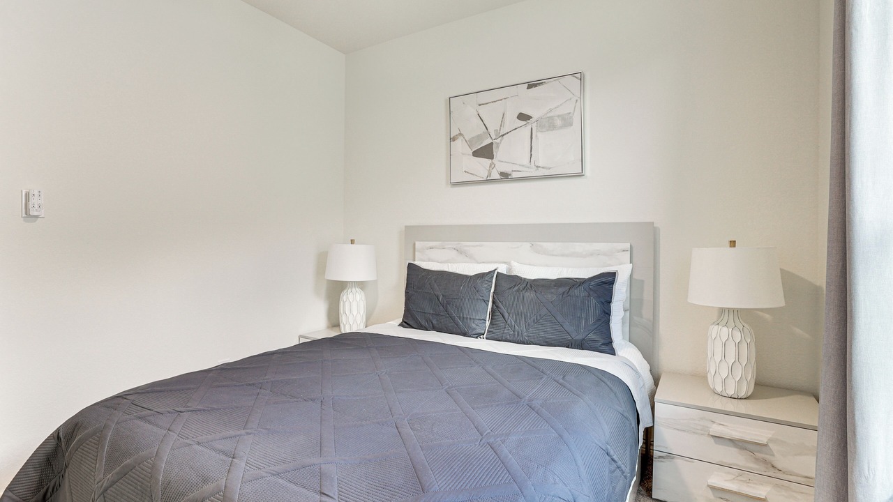 Photo of Bedroom in Elmendorf