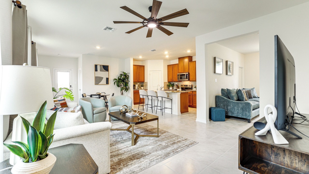 Photo of Livingroom in Elmendorf