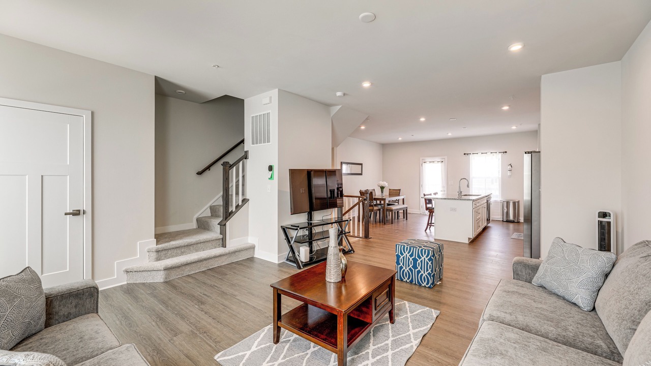 Photo of Livingroom in Bayside