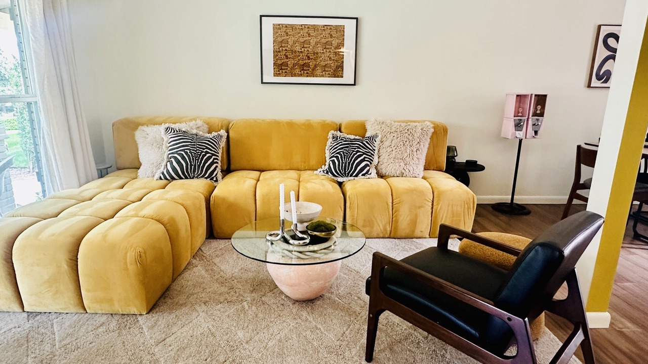 Photo of Livingroom in Clarksville