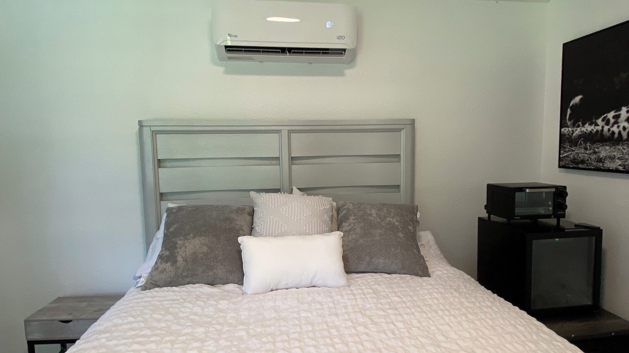Photo of Bedroom in Pointblank