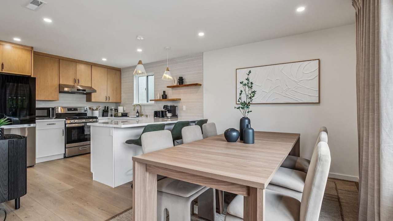 Photo of Others in Serramonte