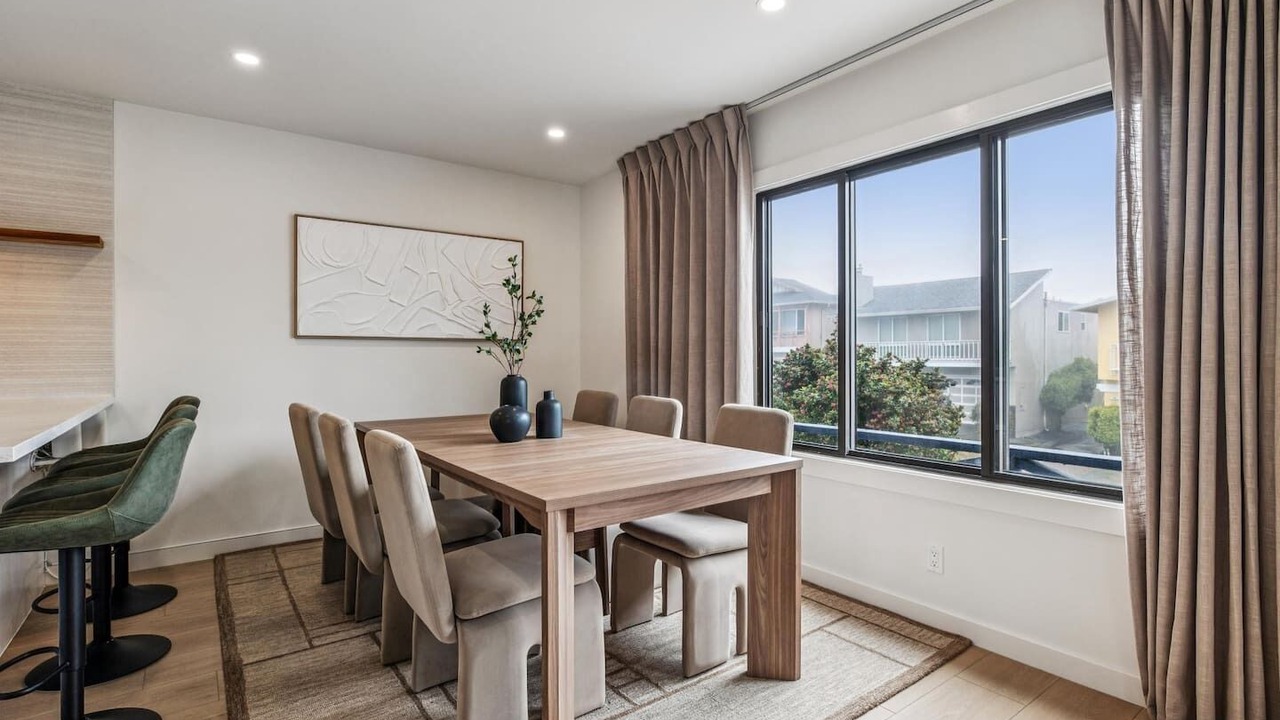 Photo of Others in Serramonte