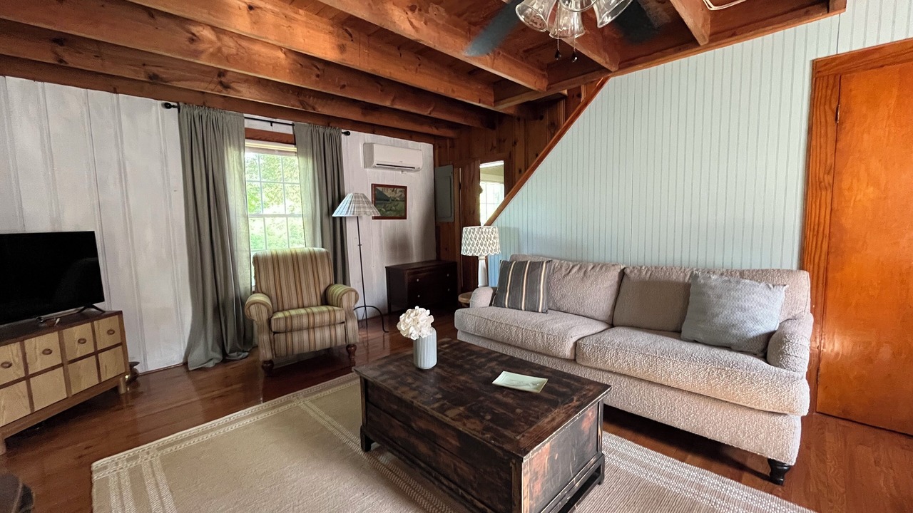 Photo of Livingroom in Mount Holly