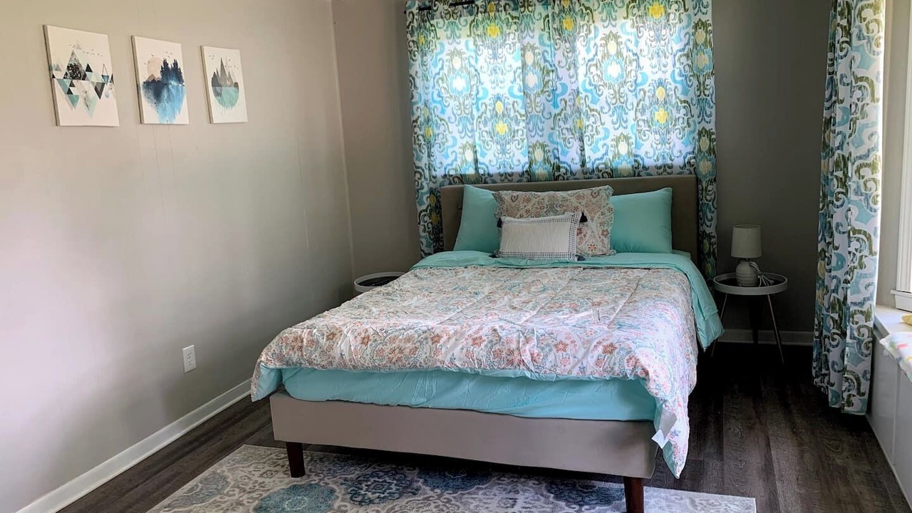 Photo of Bedroom in Newnan