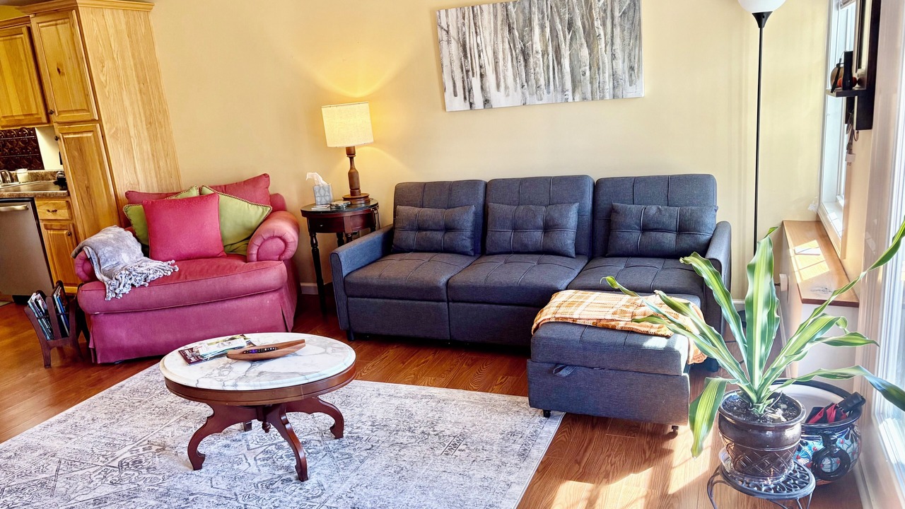 Photo of Livingroom in Floyd