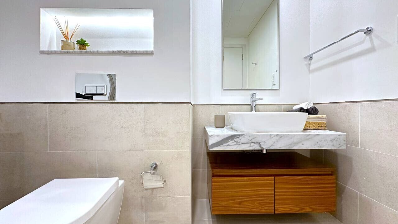 Photo of Bathroom in Umm Suqeim 3