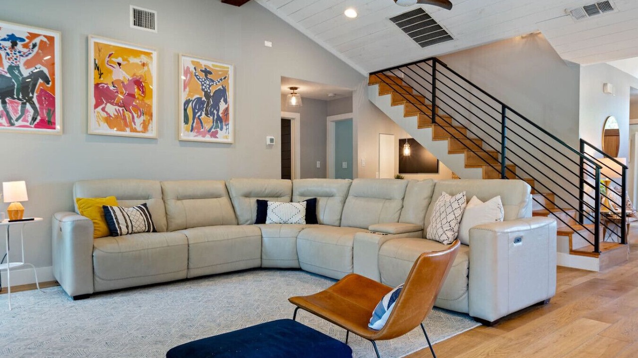 Photo of Livingroom in Dripping Springs