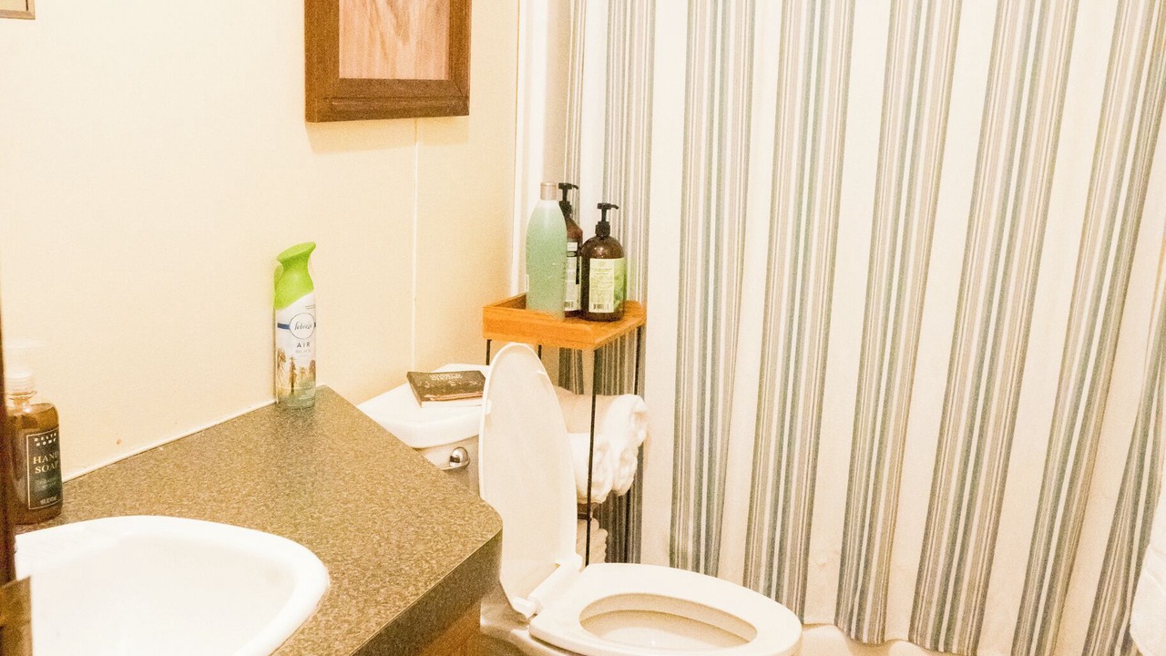 Photo of Bathroom in Cache