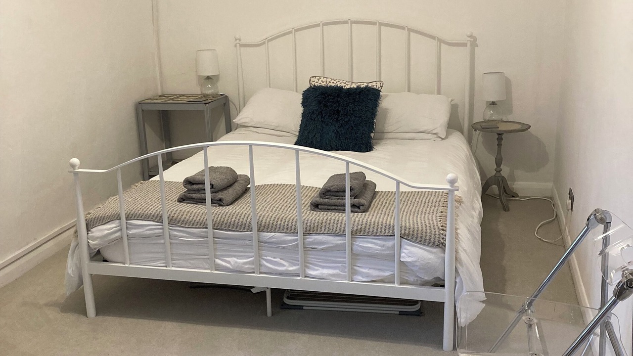 Photo of Bedroom in Fivelanes