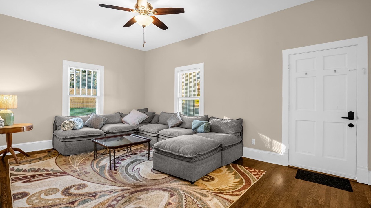 Photo of Livingroom in Graham