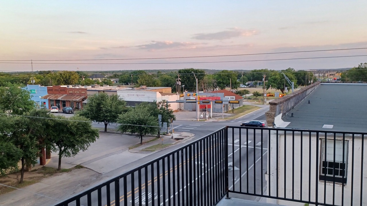 Photo of Outdoor in Manor