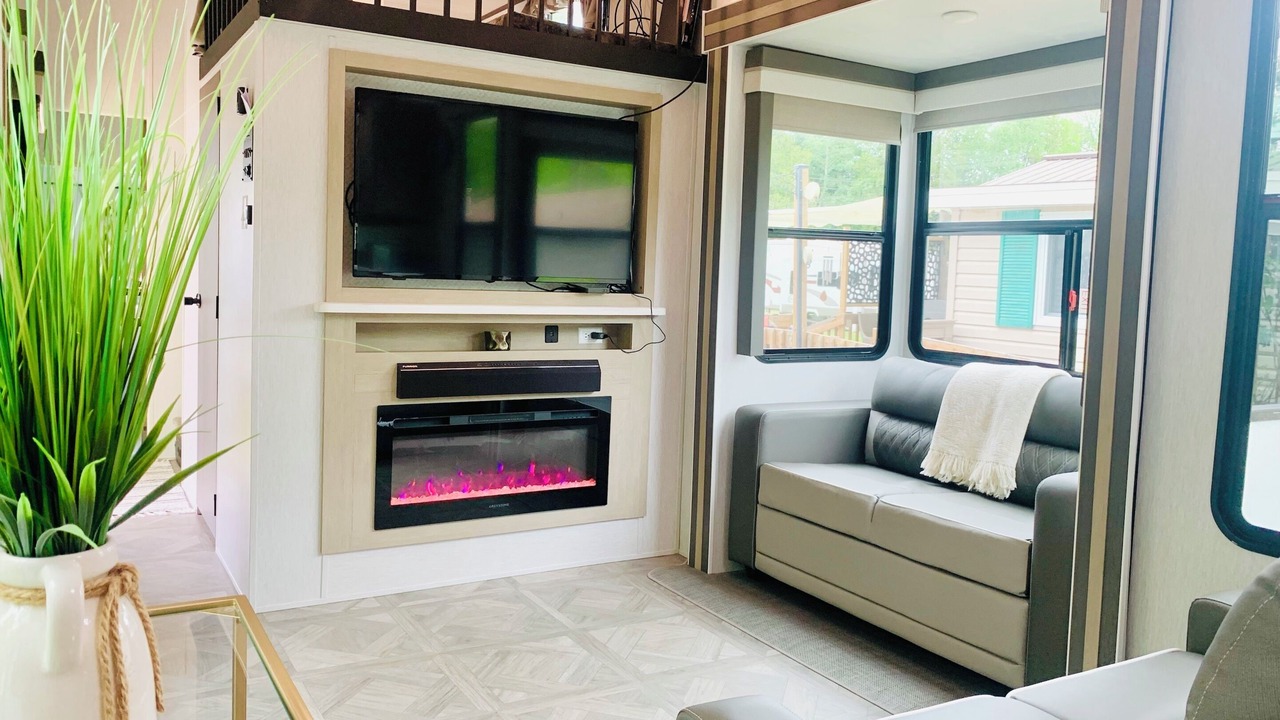 Photo of Livingroom in North Bay