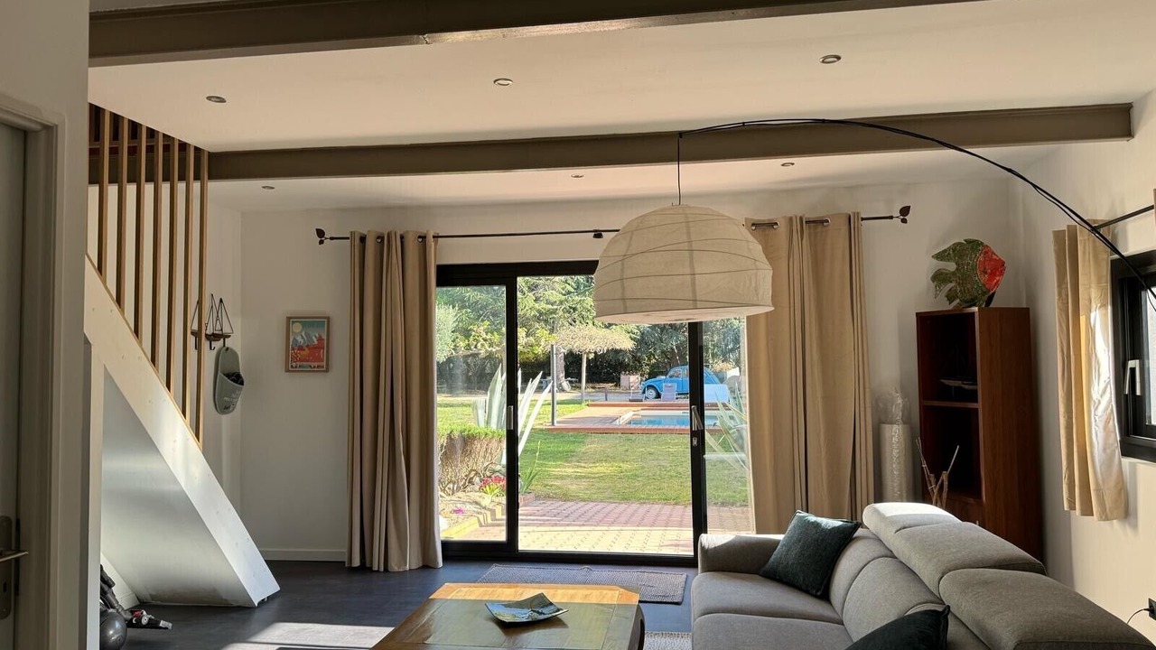Photo of Livingroom in Saint-Genis