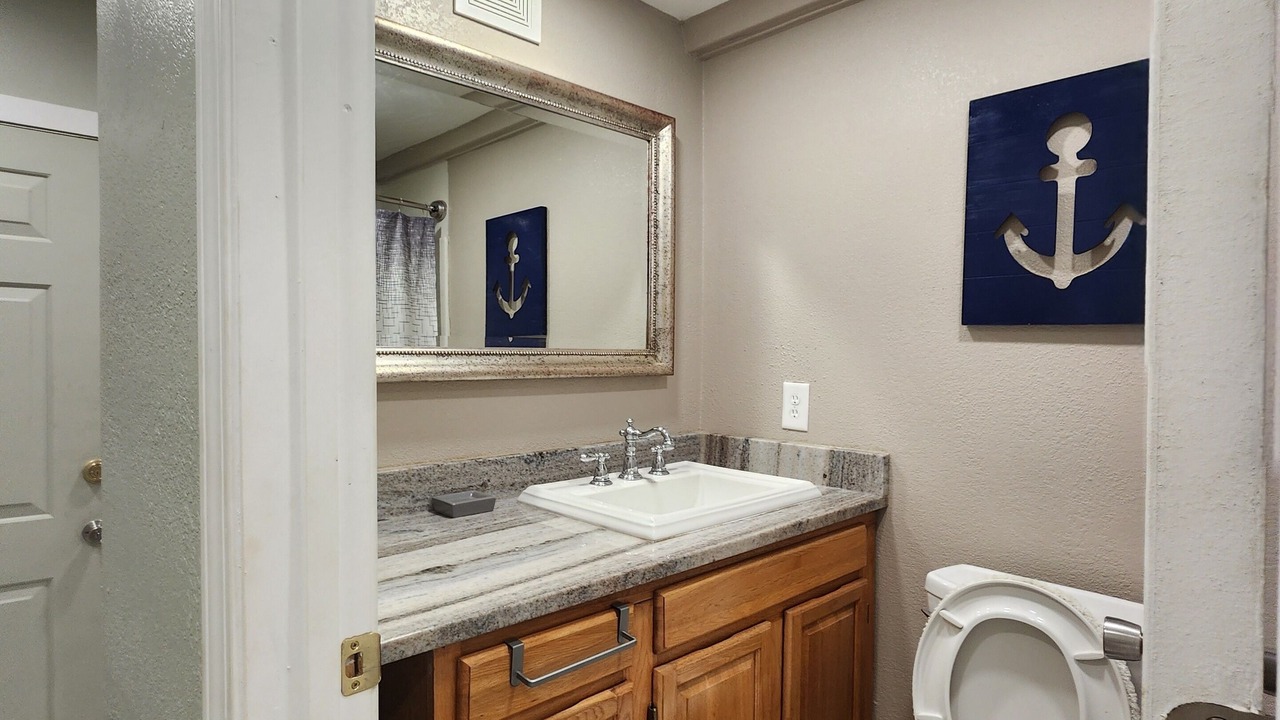 Photo of Bathroom in Cottondale