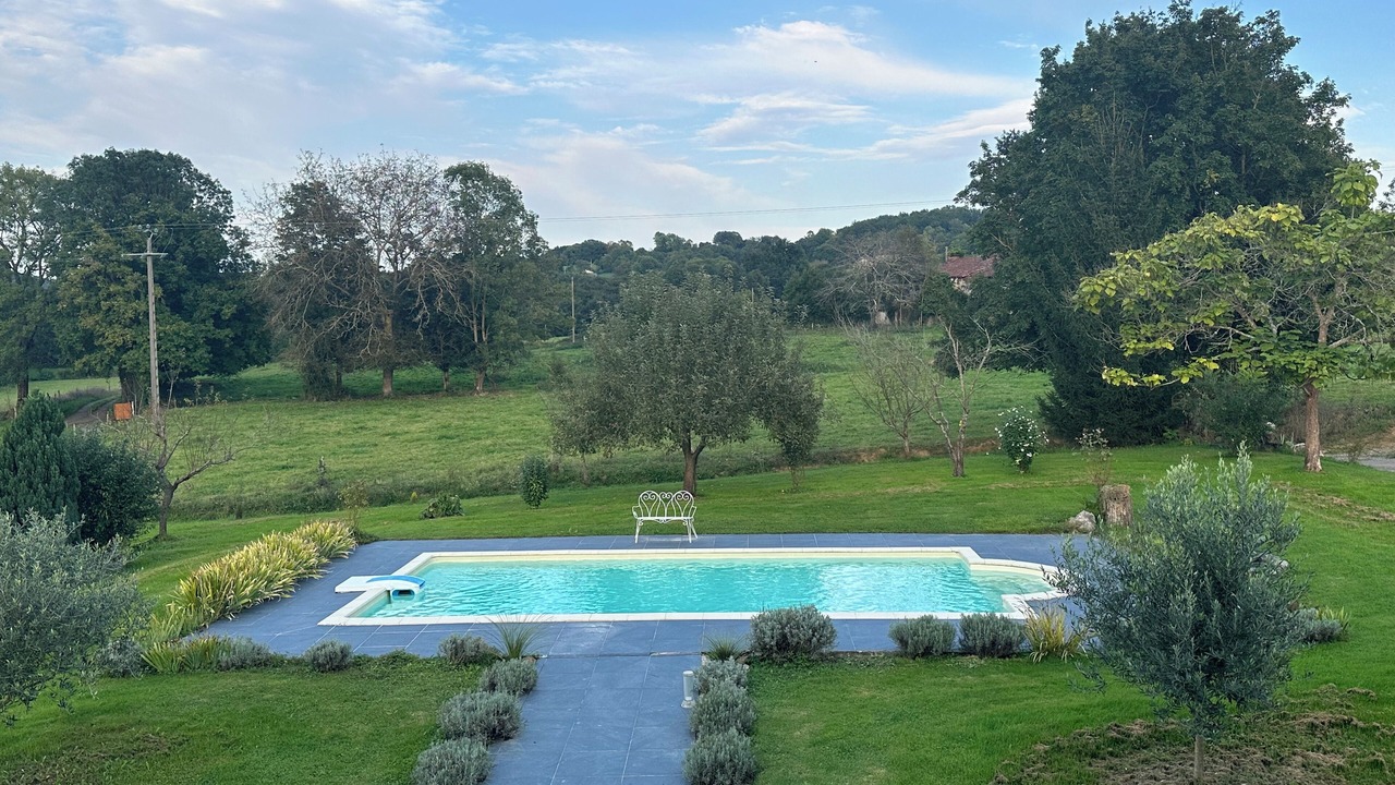 Photo of Outdoor in Ganties