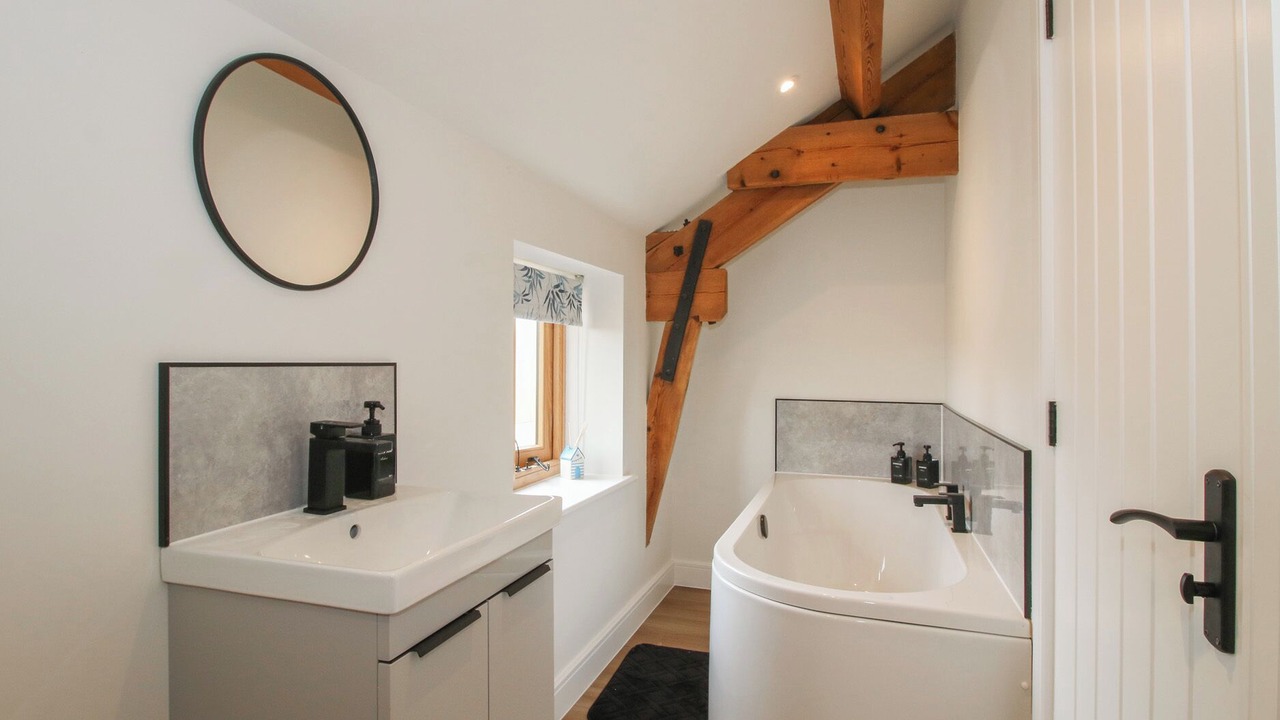 Photo of Bathroom in Loppington