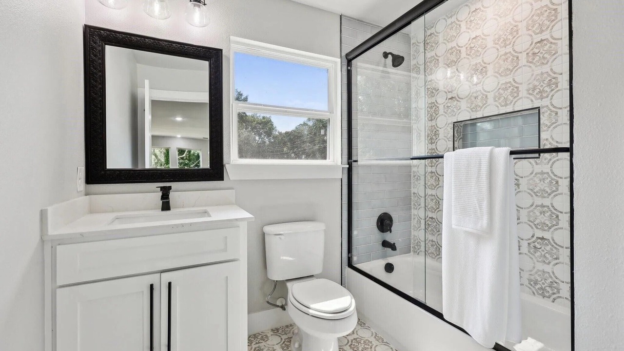 Photo of Bathroom in Cedar Creek Reservoir