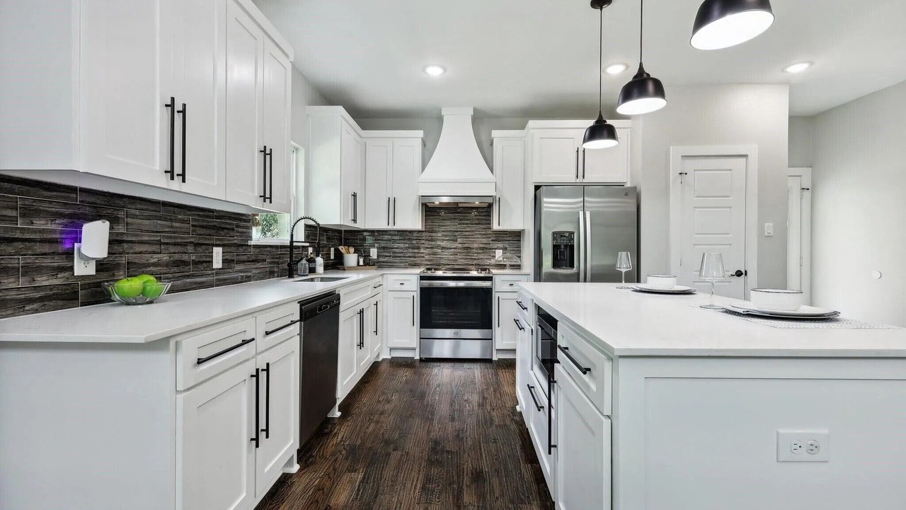Photo of Kitchen in Cedar Creek Reservoir