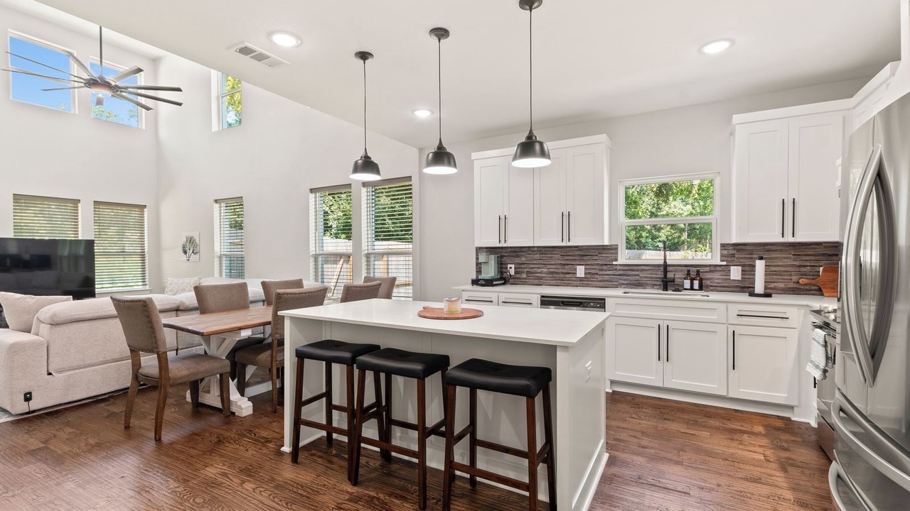 Photo of Kitchen in Cedar Creek Reservoir
