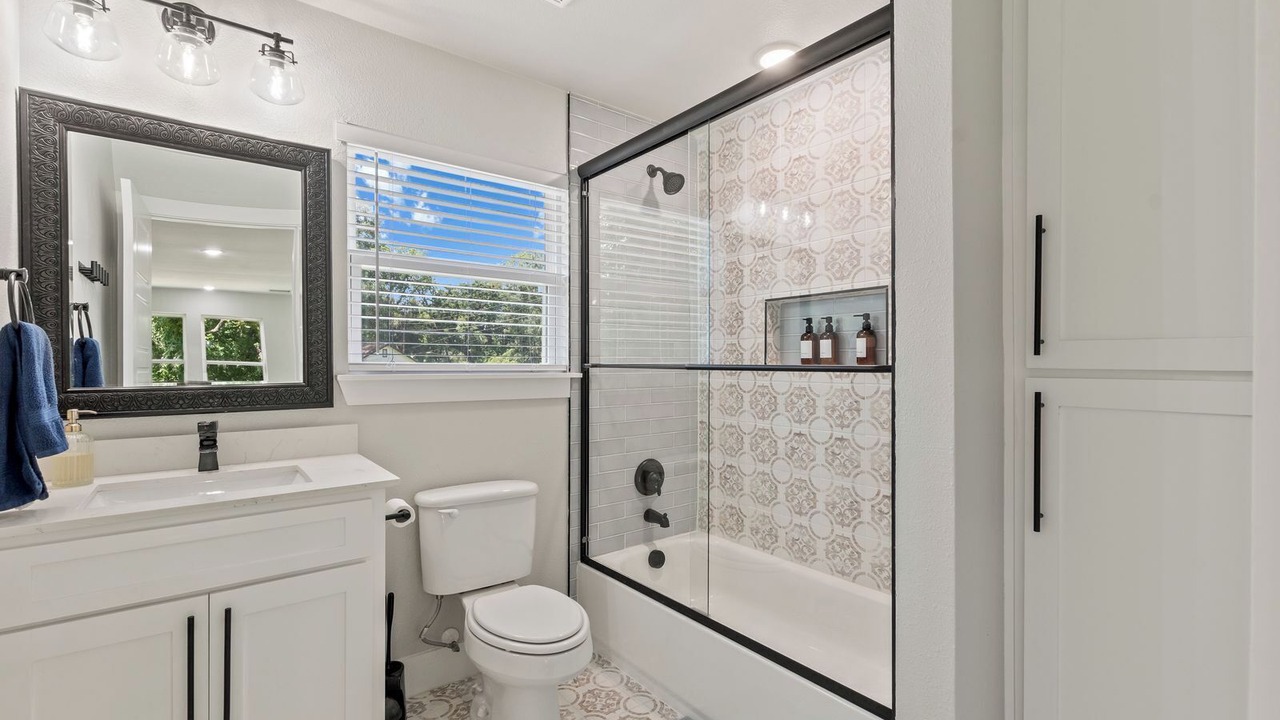 Photo of Bathroom in Cedar Creek Reservoir