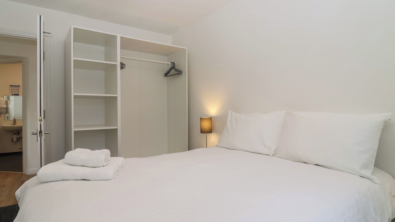 Photo of Bedroom in Heligan