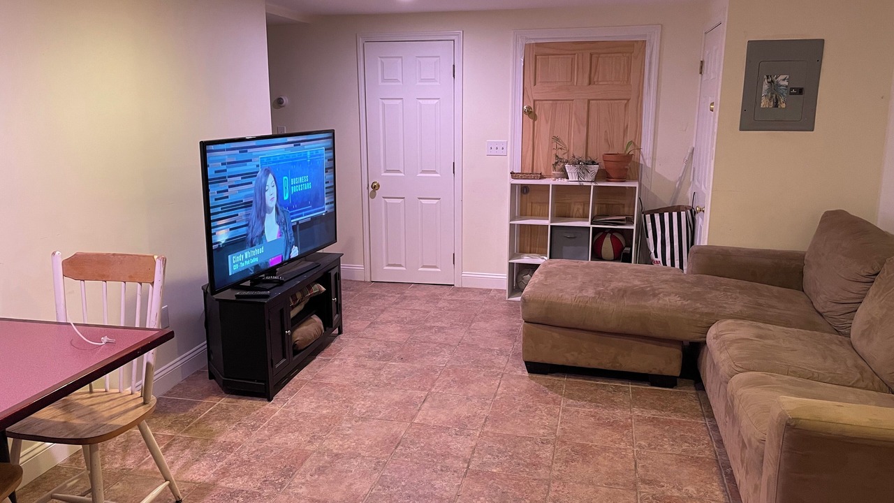 Photo of Livingroom in Nonantum
