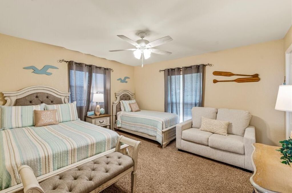 Photo of Bedroom in Seven Points