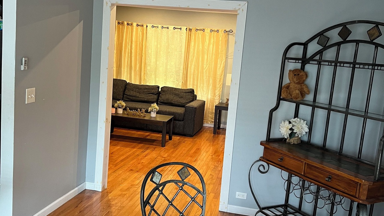 Photo of Others in Flatlands