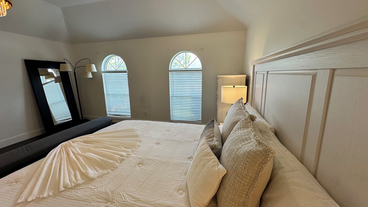 Photo of Bedroom in Pearland