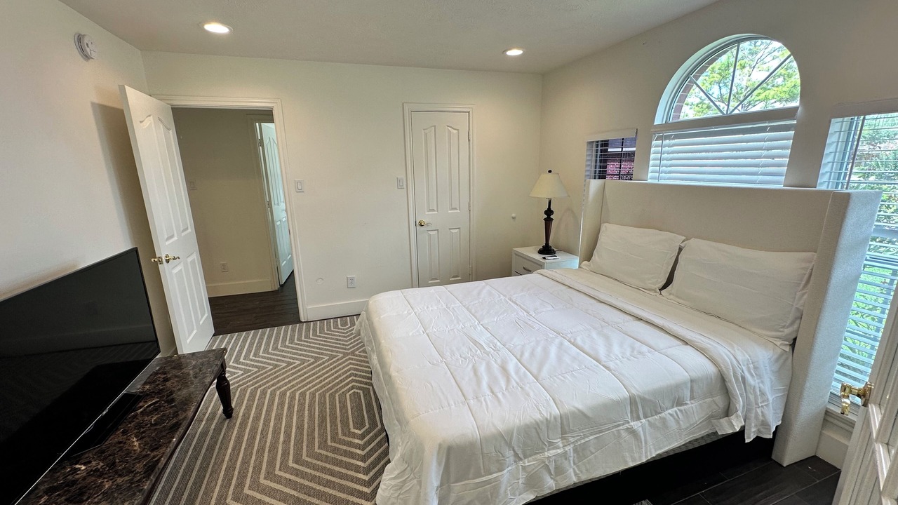 Photo of Bedroom in Pearland
