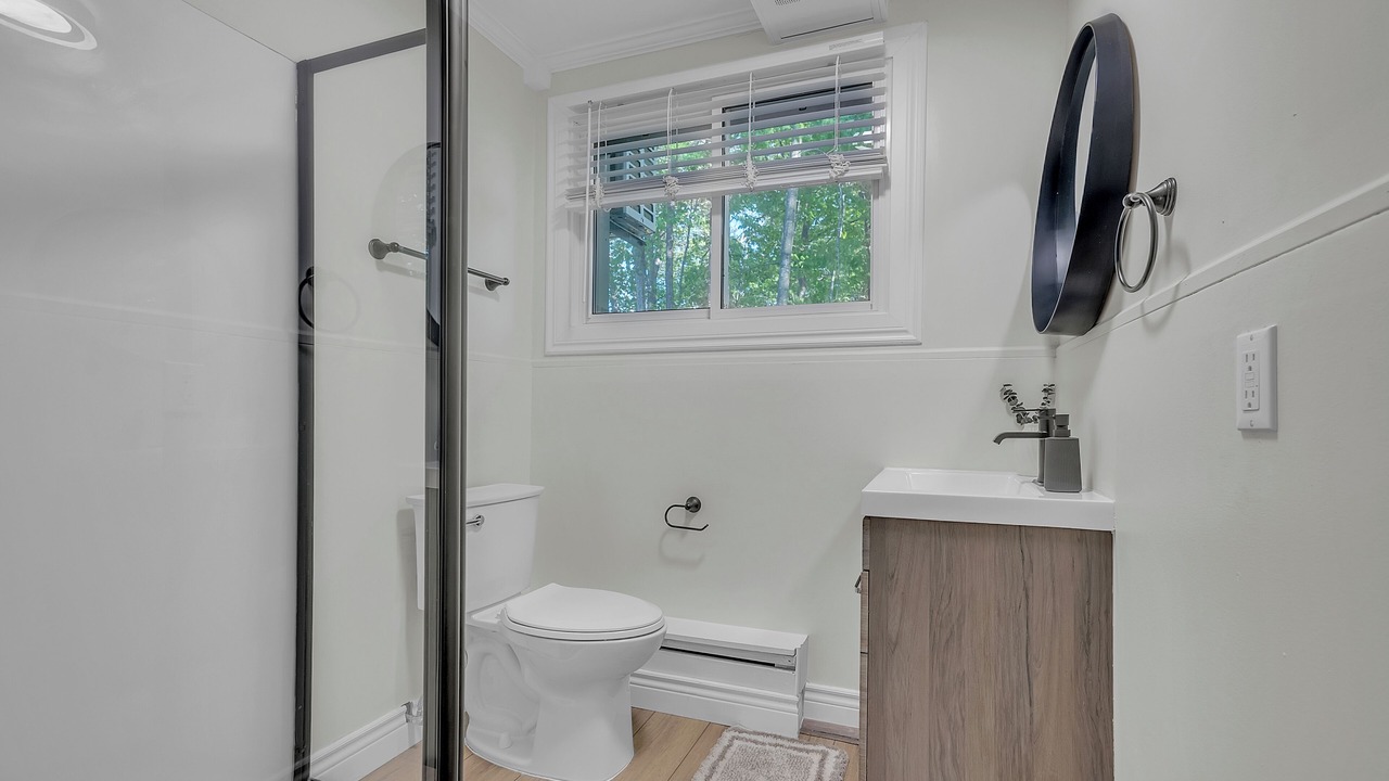 Photo of Bathroom in Ivanhoe