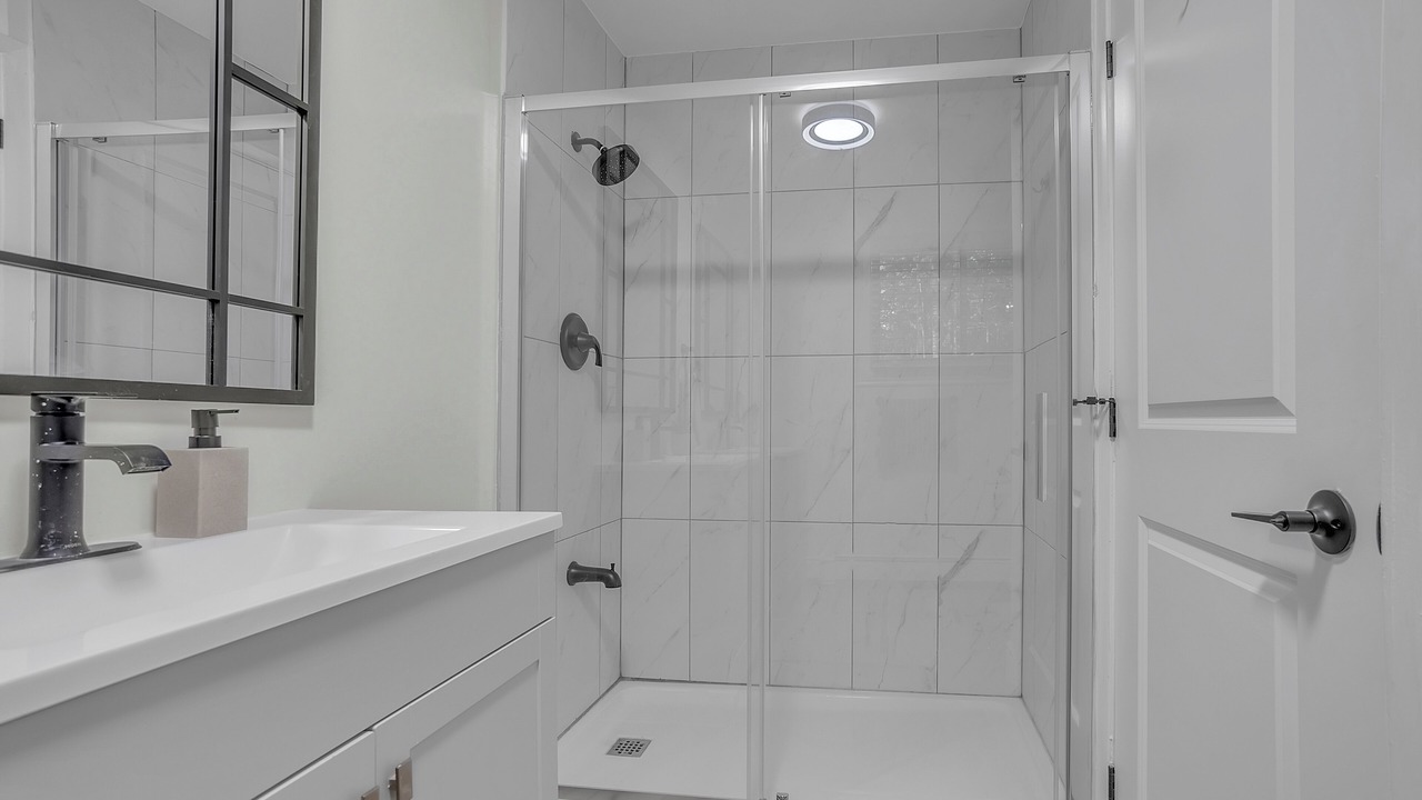 Photo of Bathroom in Ivanhoe