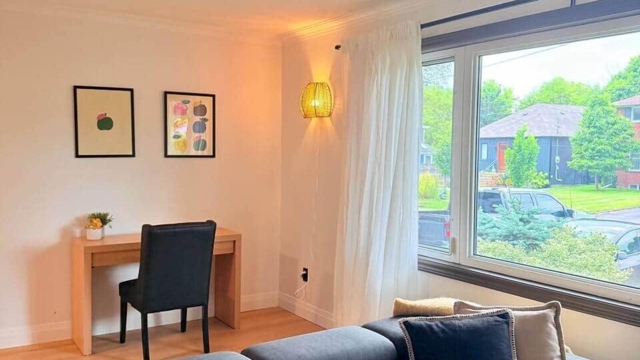 Photo of Livingroom in Lakeview