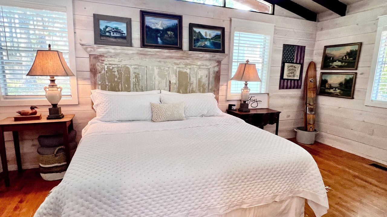 Photo of Bedroom in Higden