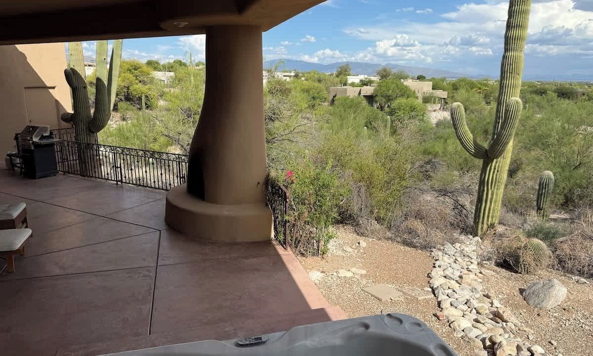 Photo of Patio Balcony in Catalina Foothills Estates